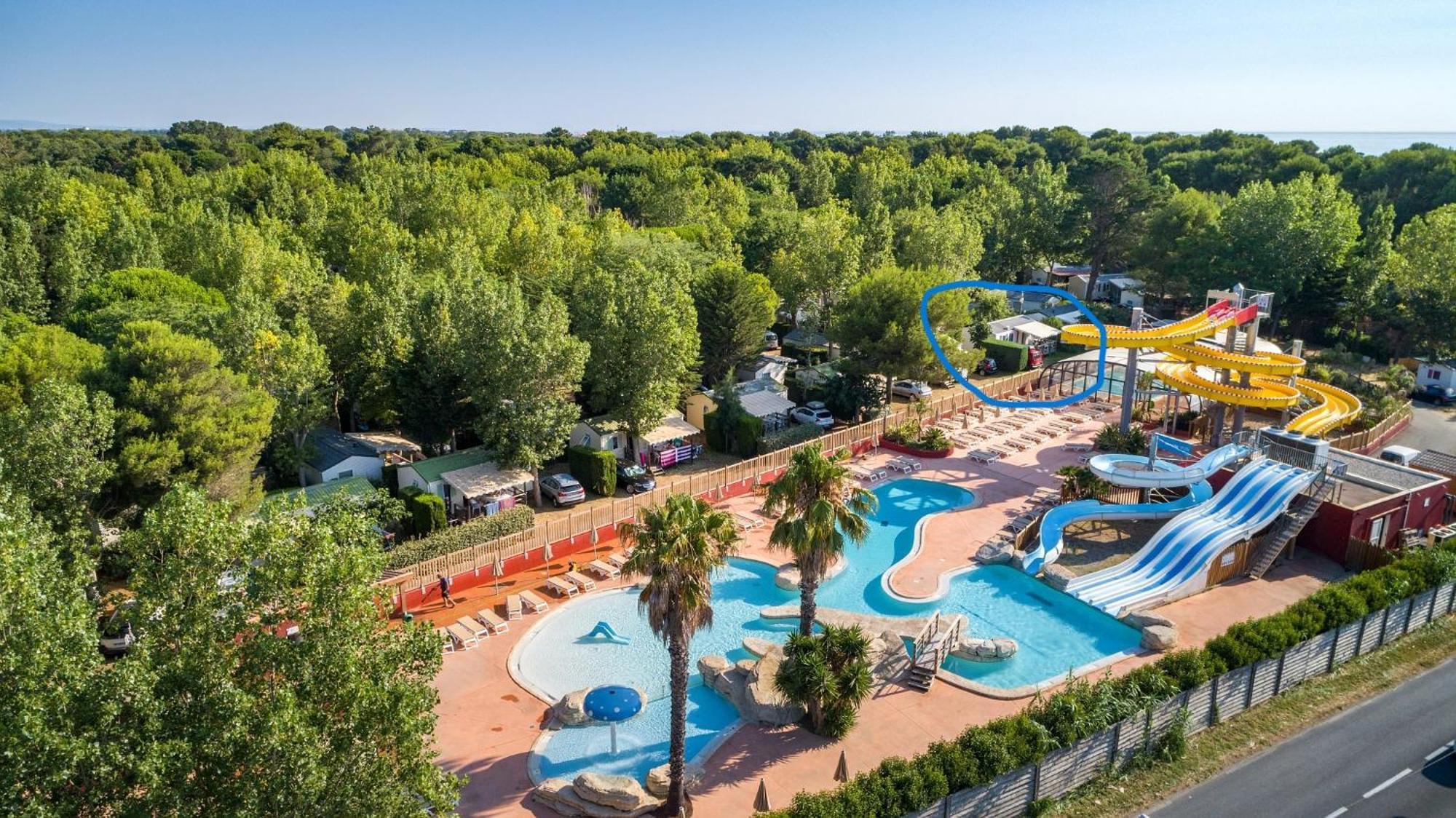 Family's Dream P16 La Marina De Campsite