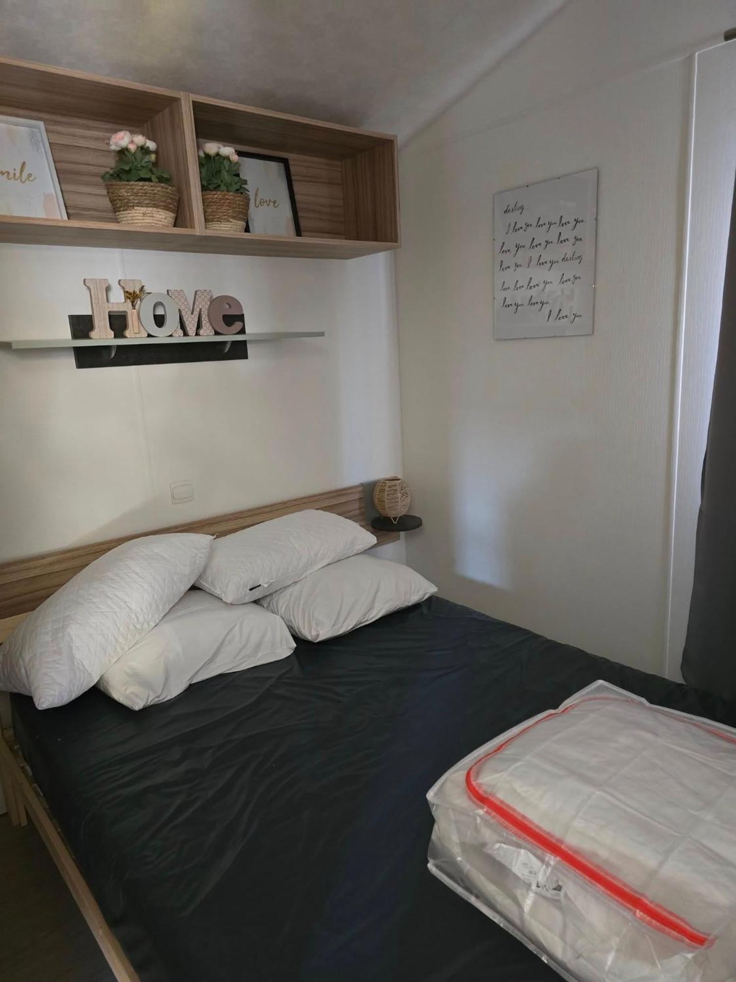 Campsite Family's Dream P16 La Marina De *